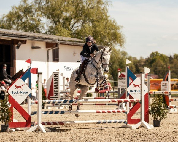 jumper Herzbube 90 (unknown, 2009)
