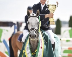 jumper Rihanna van de Grenshoeve (Belgian Warmblood, 2017, from Cornet Obolensky)