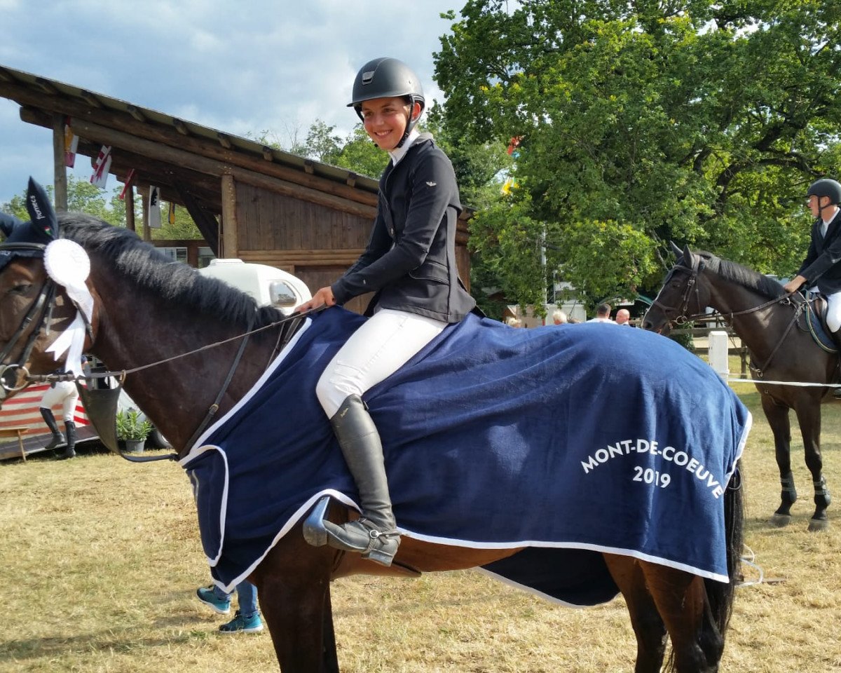 broodmare Niva (Holsteiner, 2008, from Canto)