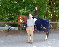 dressage horse Donna Clara 48 (German Sport Horse, 2003, from Donnersmarck)