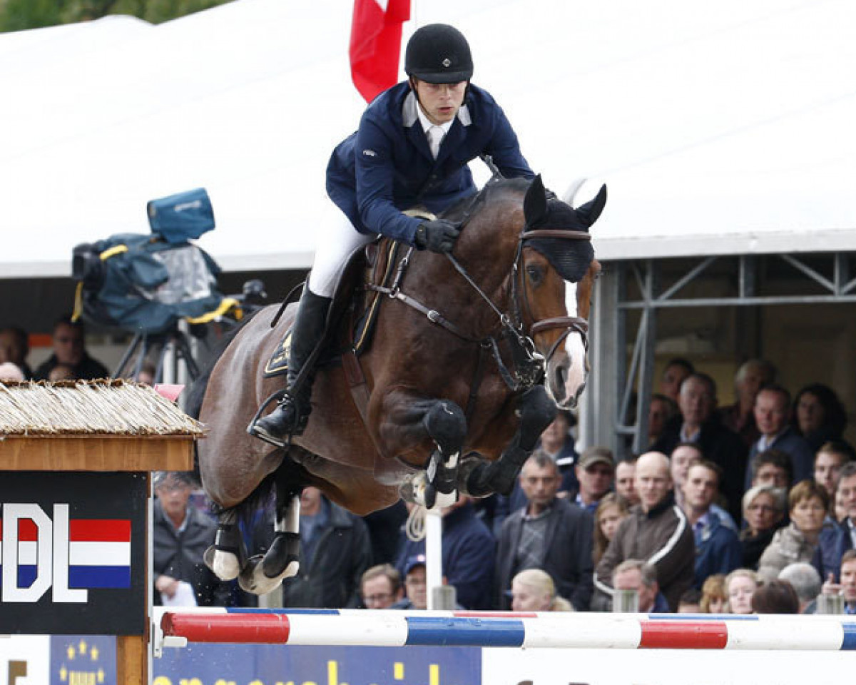 stallion Zambesi TN (KWPN (Royal Dutch Sporthorse), 2004, from Heartbreaker)