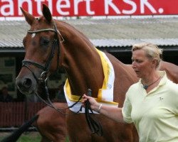 broodmare Etienne (Hanoverian, 1999, from Escudo II)