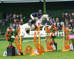 jumper Gydine (KWPN (Royal Dutch Sporthorse), 2011, from Mylord Carthago)