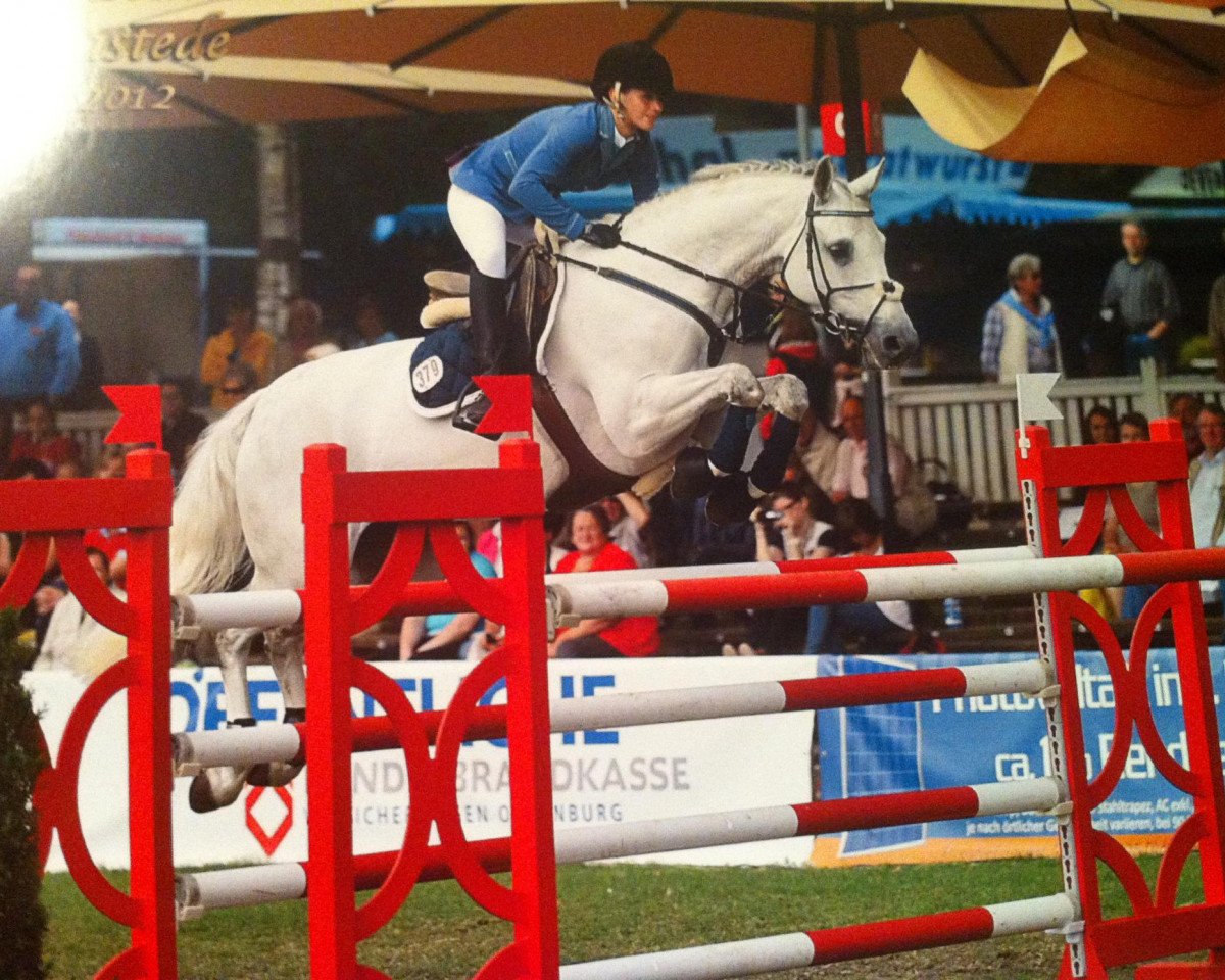 jumper Laura (Westphalian, 1998, from Landstreicher)