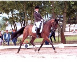 dressage horse Fleur de Florentine (Westphalian, 1999, from Faveur)