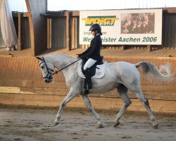 dressage horse Ice Candy (Trakehner, 2010, from Eisfreund)