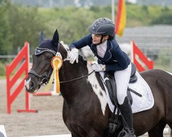 broodmare Geisha (Lewitzer, 2003, from Ontario I)