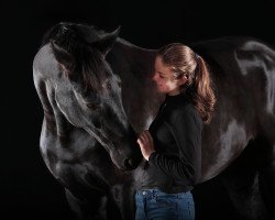 dressage horse Sincerely Silver (Hanoverian, 2018, from Secret)