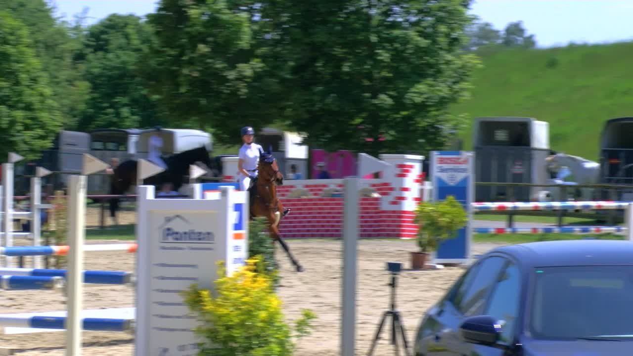 Video von Lykke Li - Reitturnier Dorsten 2024, Springprüfung Kl. L ...