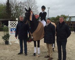 dressage horse Royal Black Sun 2 (Oldenburg, 1999, from Royal Diamond)